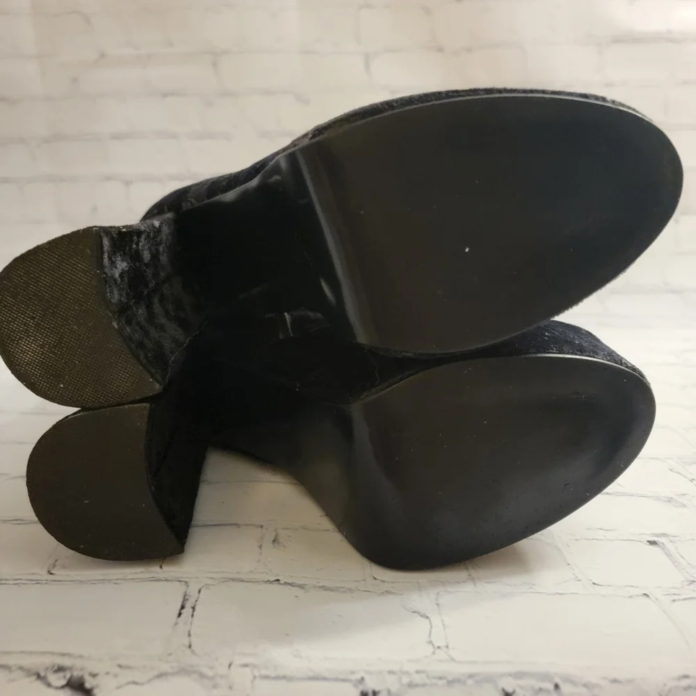 Vintage 90's Classified Black Velvet Platform Zip Boots Size 6